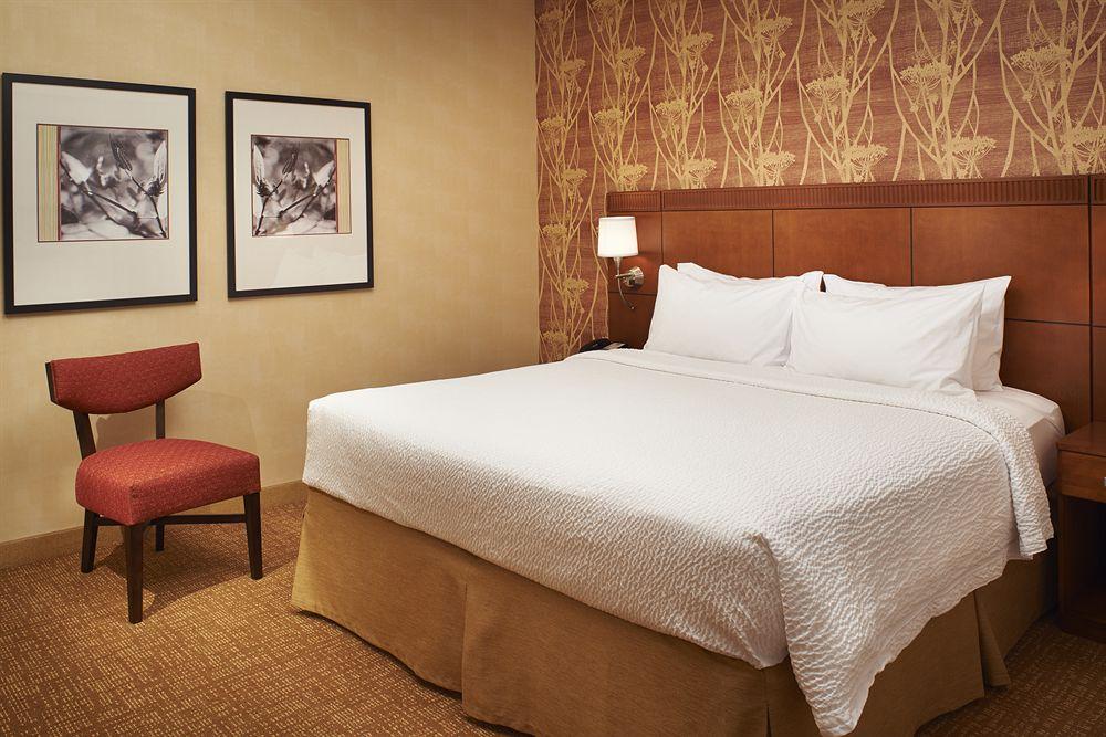 Hotel Courtyard Chicago Oakbrook Terrace Esterno foto