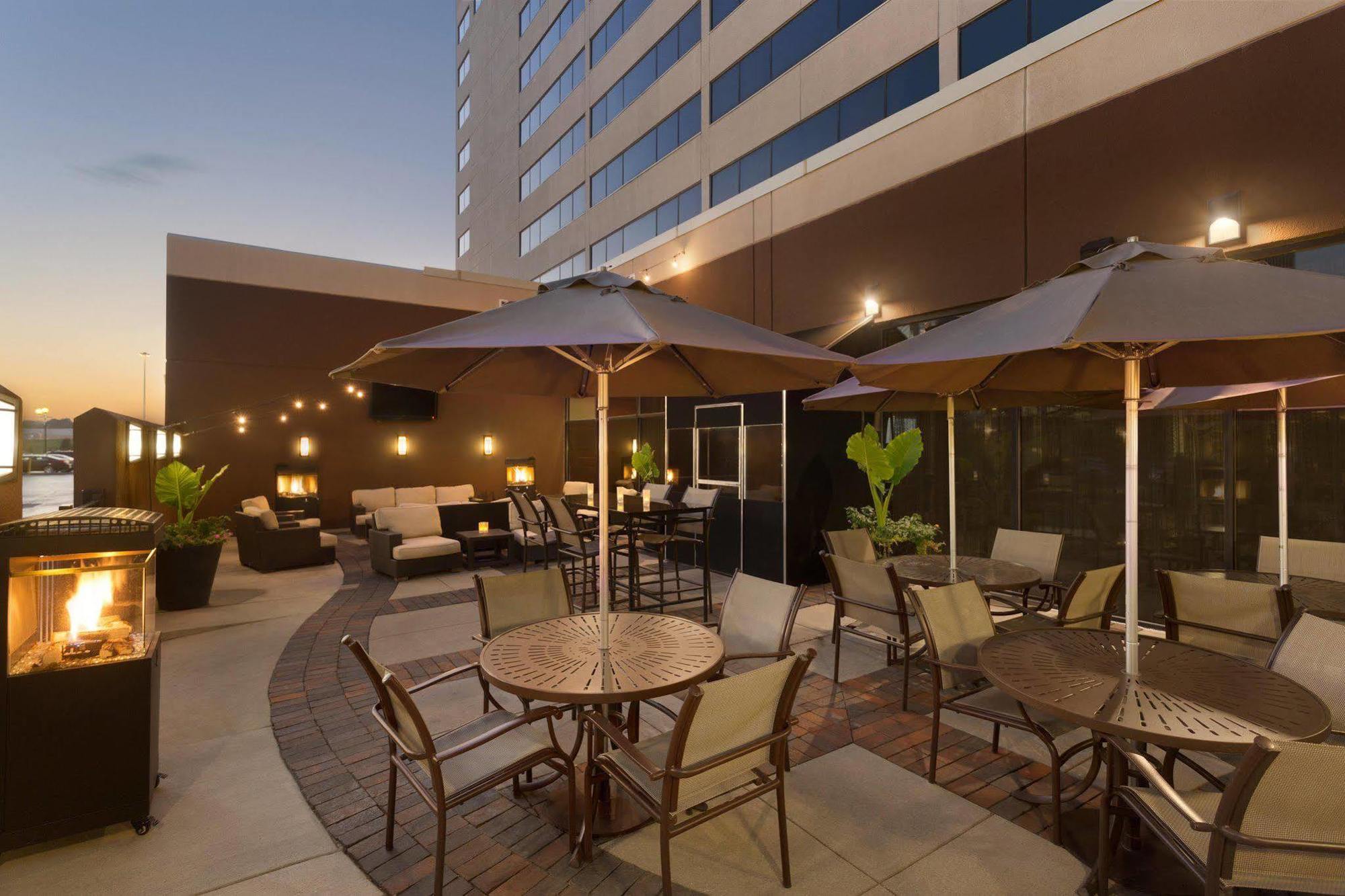Hotel Courtyard Chicago Oakbrook Terrace Esterno foto